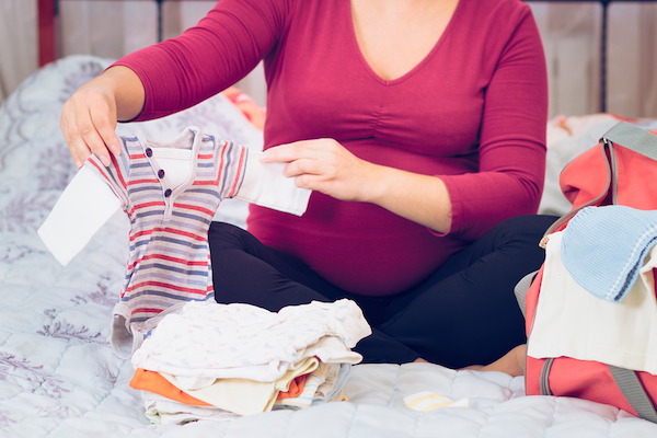 what goes in a hospital bag for labour