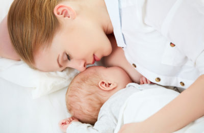 How to help newborn baby to sleep